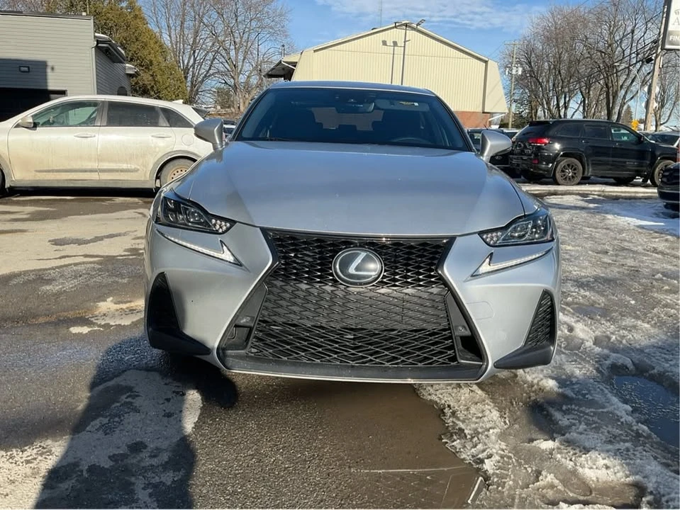 2019 Lexus IS 3rd Gen - Image 8 of 20