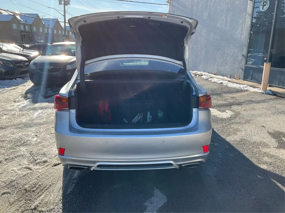 2019 Lexus IS 3rd Gen - Image 13 of 20