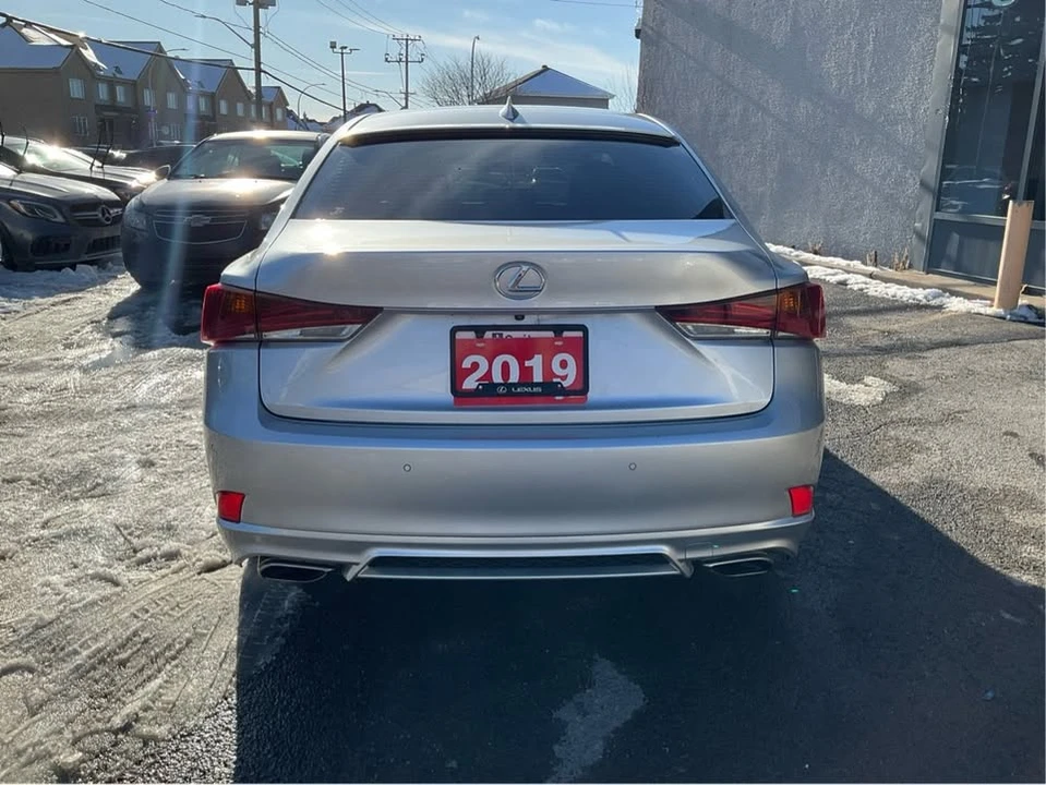 2019 Lexus IS 3rd Gen - Image 4 of 20
