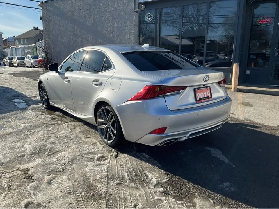2019 Lexus IS 3rd Gen - Image 5 of 20