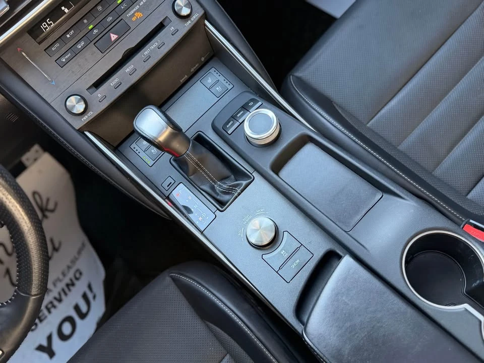 2019 Lexus IS 3rd Gen - Image 12 of 13