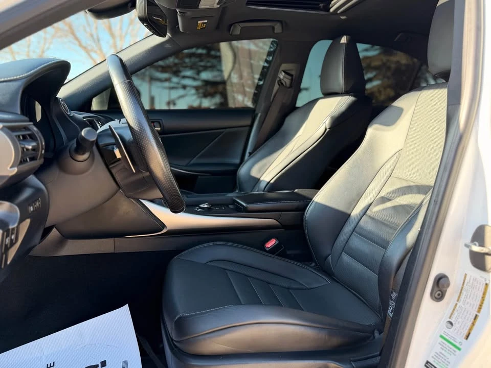 2019 Lexus IS 3rd Gen - Image 7 of 13