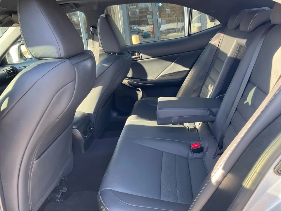 2019 Lexus IS 3rd Gen - Image 10 of 20