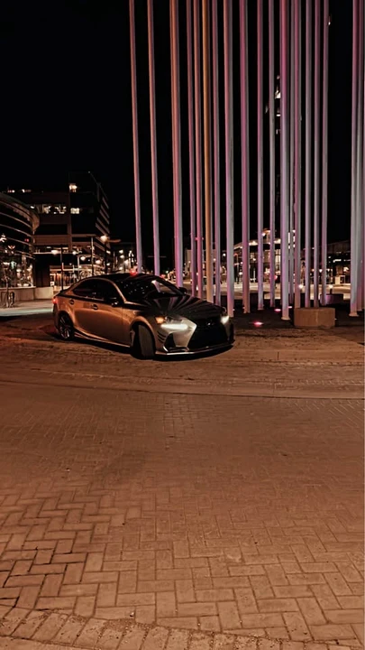 2019 Lexus IS 3rd Gen - Image 5 of 6