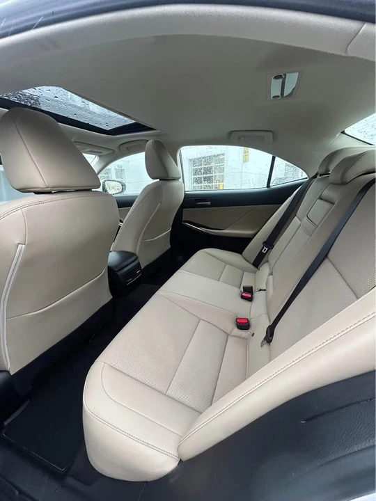 2019 Lexus IS 3rd Gen - Image 6 of 13