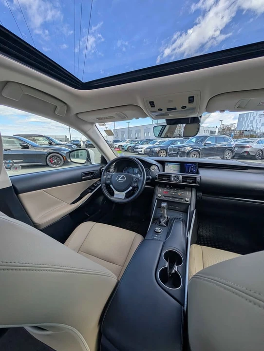 2019 Lexus IS 3rd Gen - Image 14 of 18
