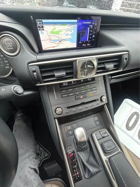2019 Lexus IS 3rd Gen - Image 12 of 13