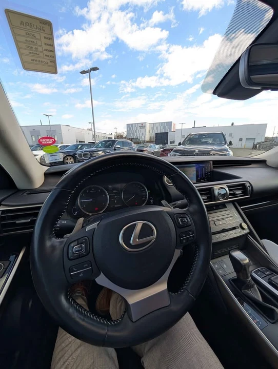 2019 Lexus IS 3rd Gen - Image 11 of 18