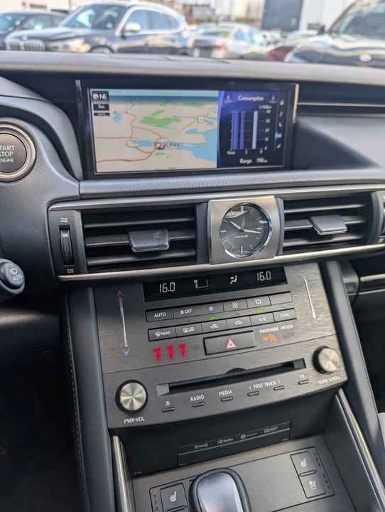 2019 Lexus IS 3rd Gen - Image 12 of 18