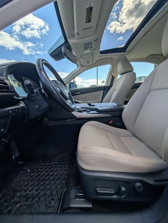 2019 Lexus IS 3rd Gen - Image 15 of 18