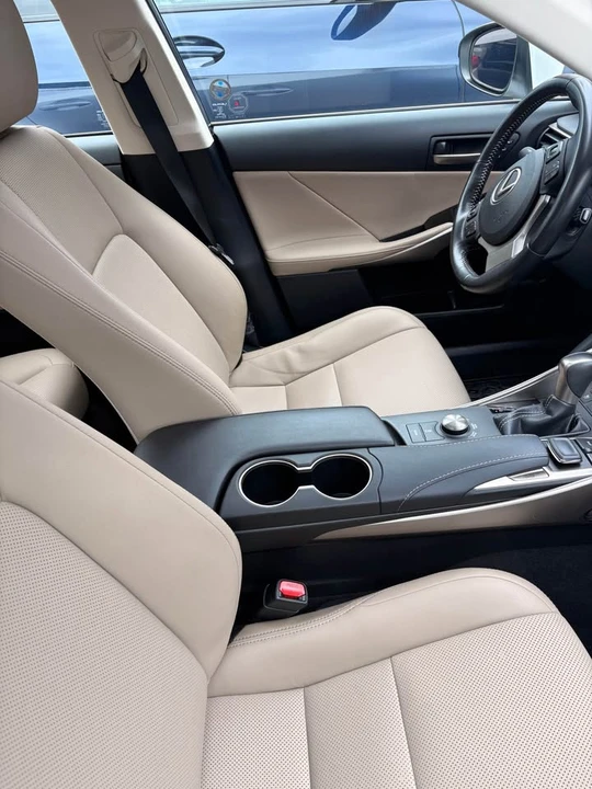 2019 Lexus IS 3rd Gen - Image 7 of 7