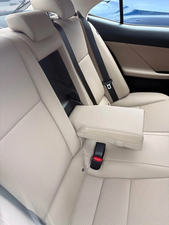 2019 Lexus IS 3rd Gen - Image 5 of 7