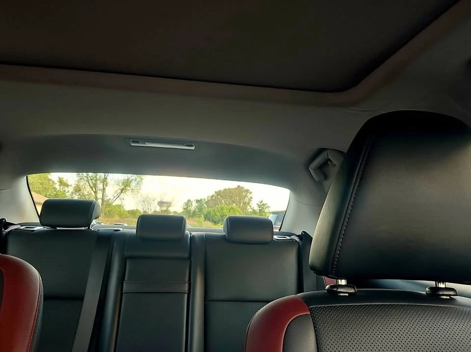 2019 Lexus IS 3rd Gen - Image 16 of 20