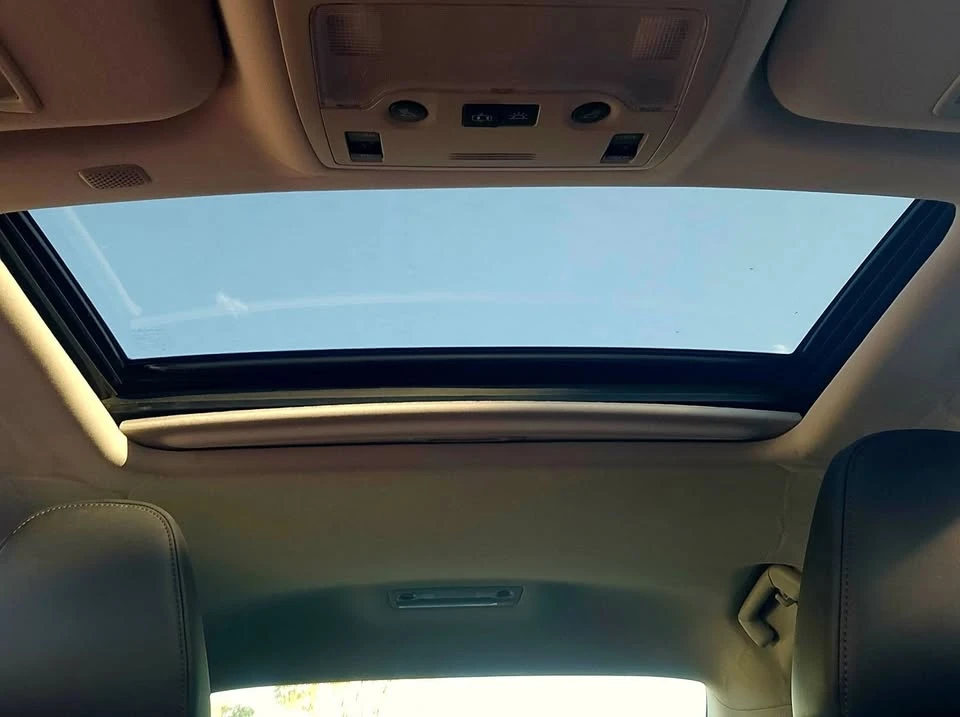 2019 Lexus IS 3rd Gen - Image 17 of 20
