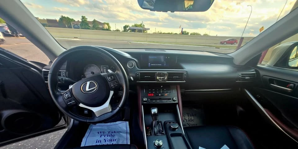 2019 Lexus IS 3rd Gen - Image 7 of 20