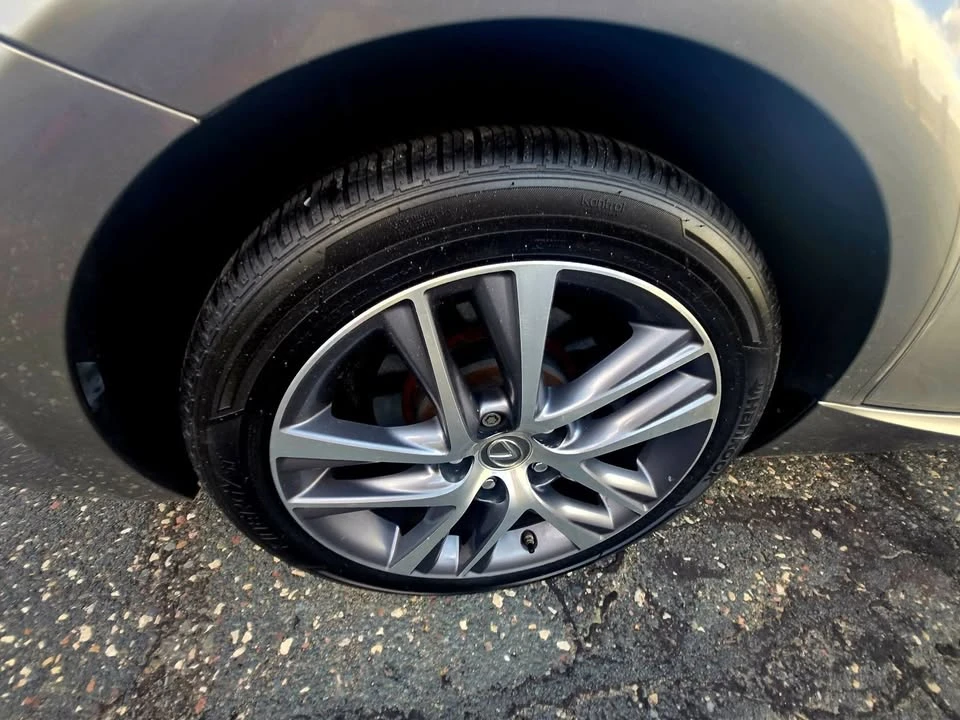 2019 Lexus IS 3rd Gen - Image 10 of 20