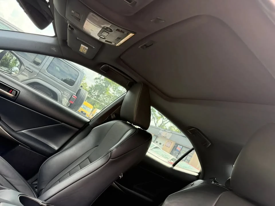 2019 Lexus IS 3rd Gen - Image 10 of 14
