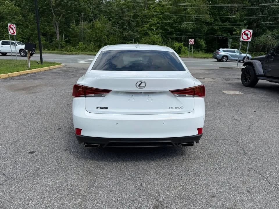 2019 Lexus IS 3rd Gen - Image 5 of 14