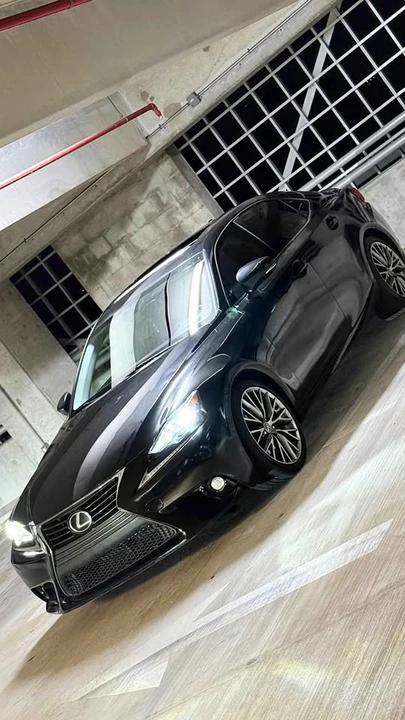 2019 Lexus IS 3rd Gen - Image 3 of 12