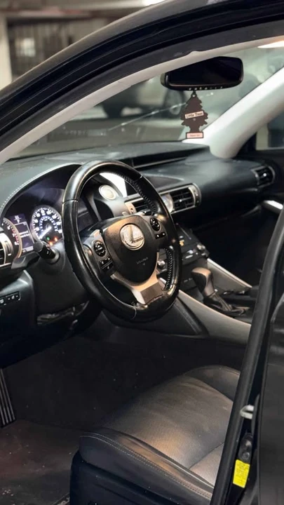 2019 Lexus IS 3rd Gen - Image 11 of 12