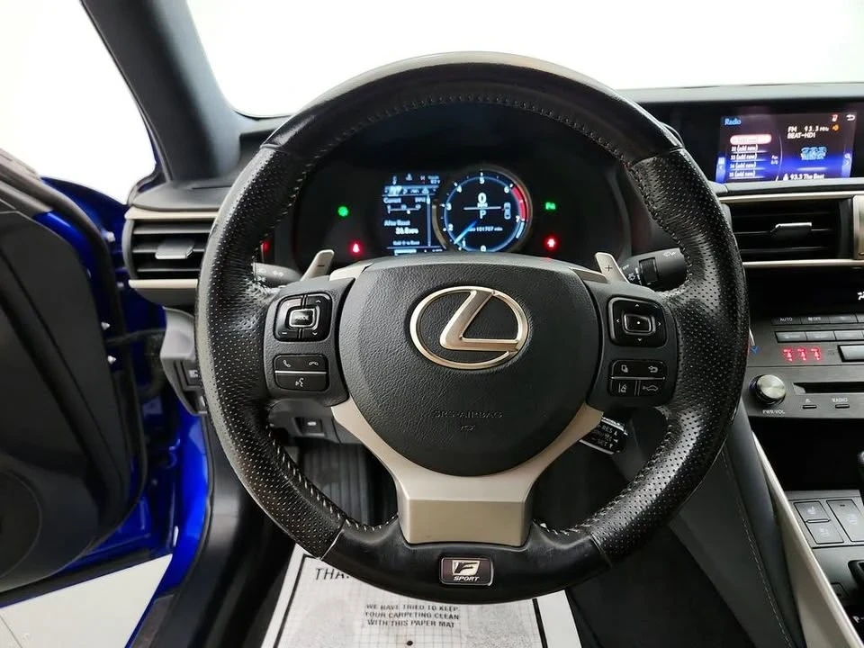 2019 Lexus IS 3rd Gen - Image 15 of 20