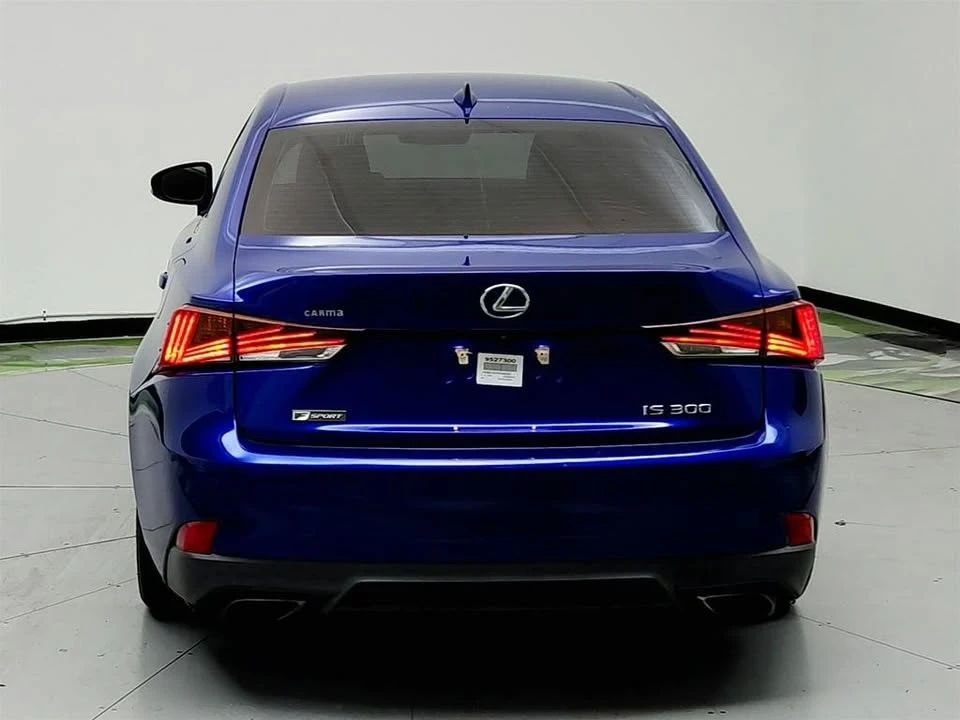 2019 Lexus IS 3rd Gen - Image 5 of 20