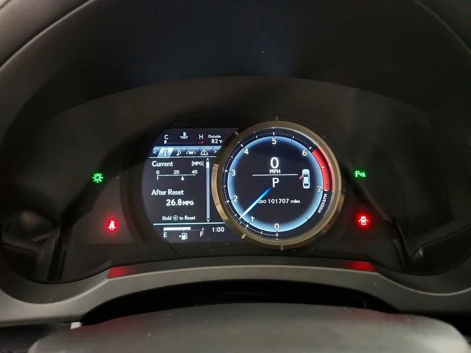 2019 Lexus IS 3rd Gen - Image 13 of 20