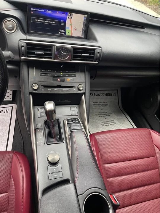 2019 Lexus IS 3rd Gen - Image 8 of 13
