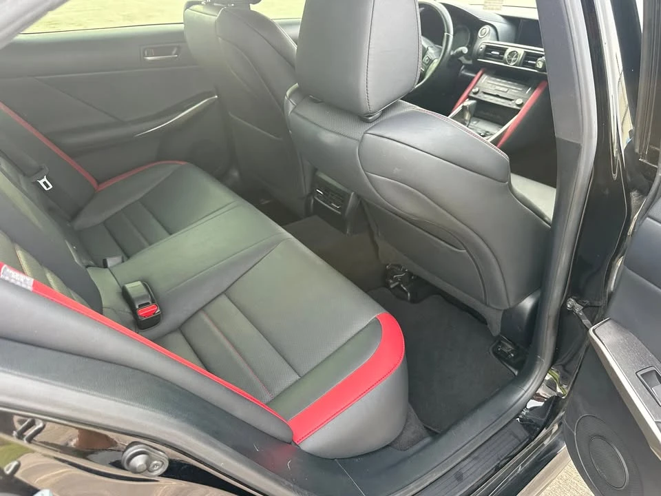2019 Lexus IS 3rd Gen - Image 5 of 6