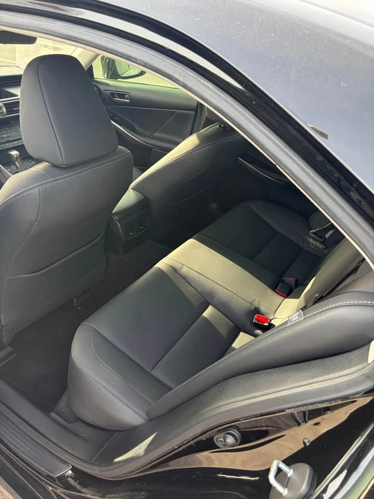 2019 Lexus IS 3rd Gen - Image 11 of 13