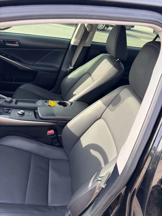2019 Lexus IS 3rd Gen - Image 6 of 13