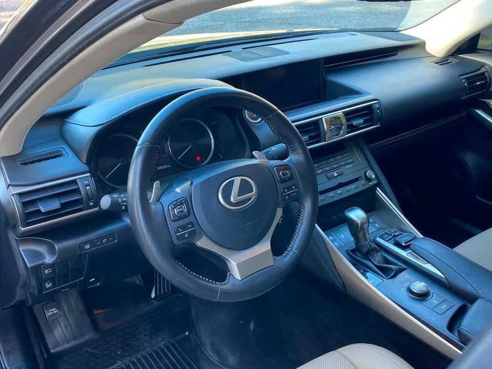 2019 Lexus IS 3rd Gen - Image 10 of 19