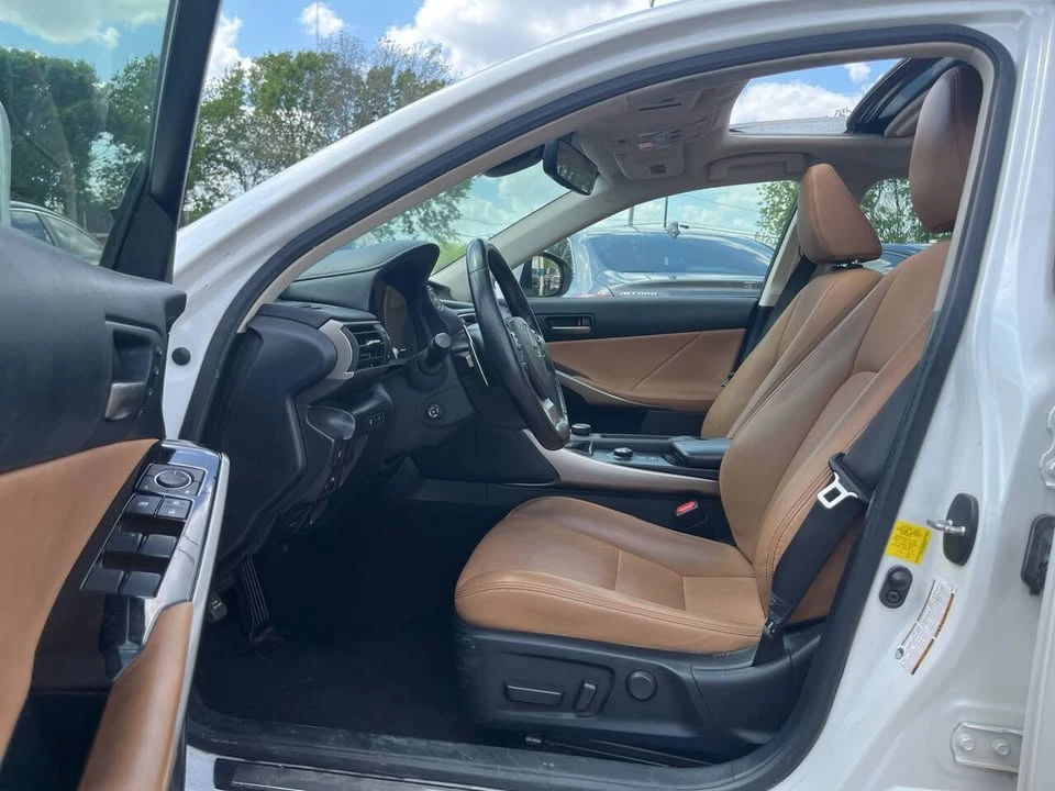 2019 Lexus IS 3rd Gen - Image 7 of 12