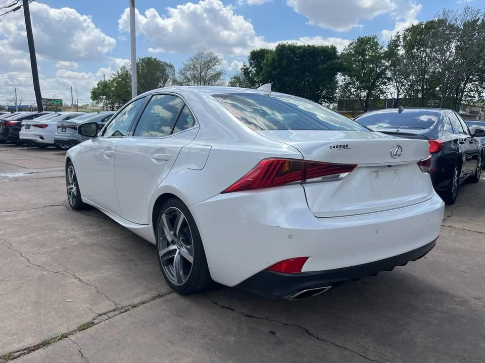 2019 Lexus IS 3rd Gen - Image 3 of 12