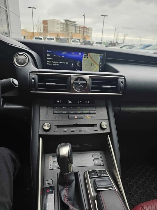 2019 Lexus IS 3rd Gen - Image 4 of 9
