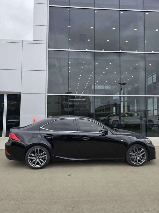 2019 Lexus IS 3rd Gen - Image 3 of 9