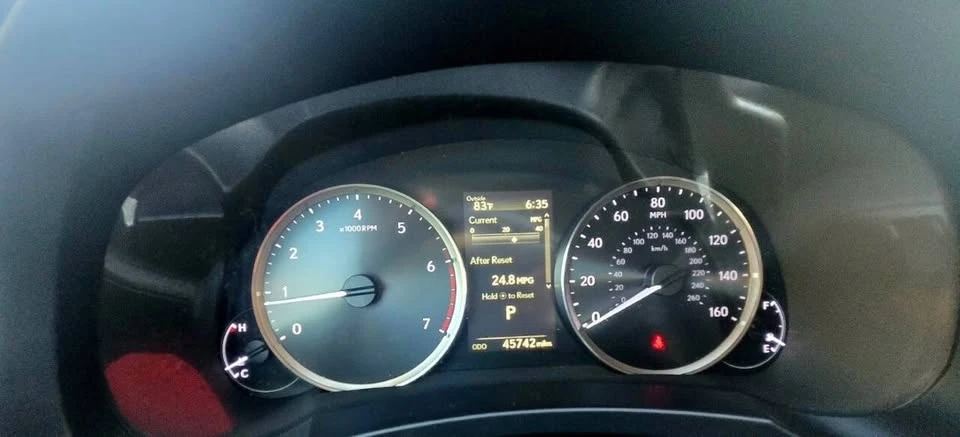 2019 Lexus IS 3rd Gen - Image 10 of 20