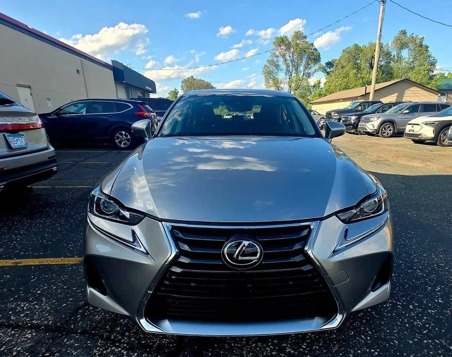 2019 Lexus IS 3rd Gen - Image 7 of 20