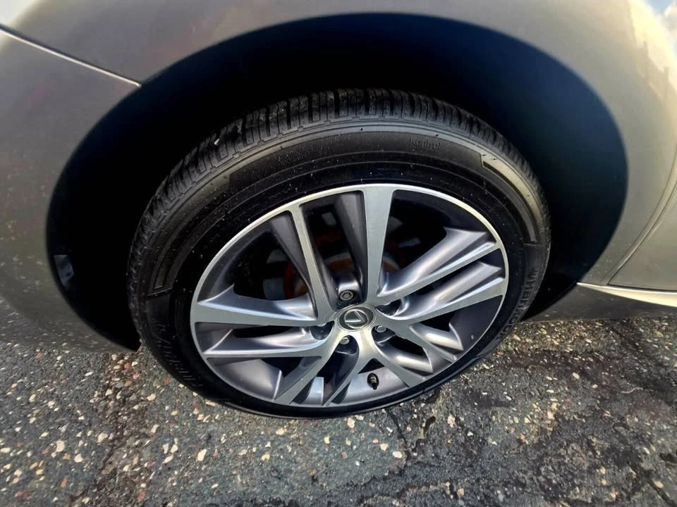 2019 Lexus IS 3rd Gen - Image 19 of 20