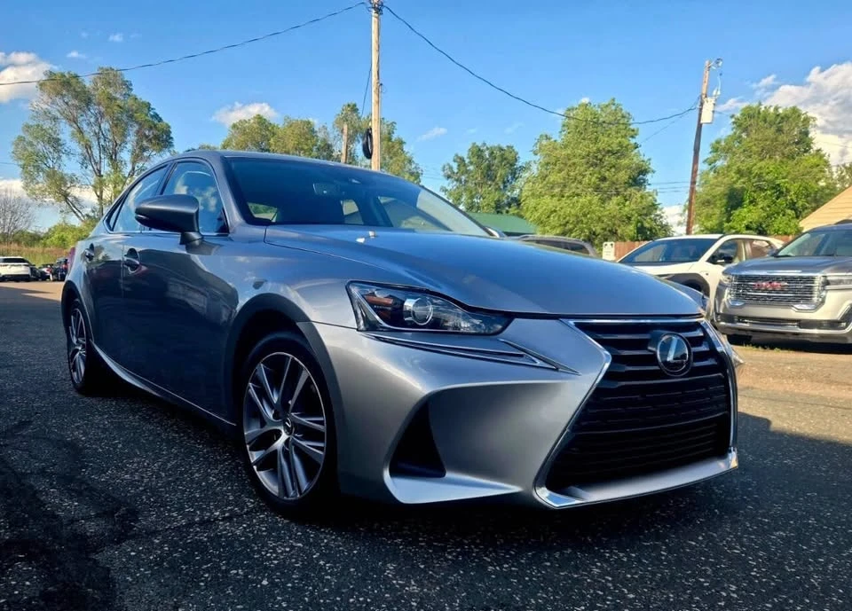 2019 Lexus IS 3rd Gen - Image 6 of 20