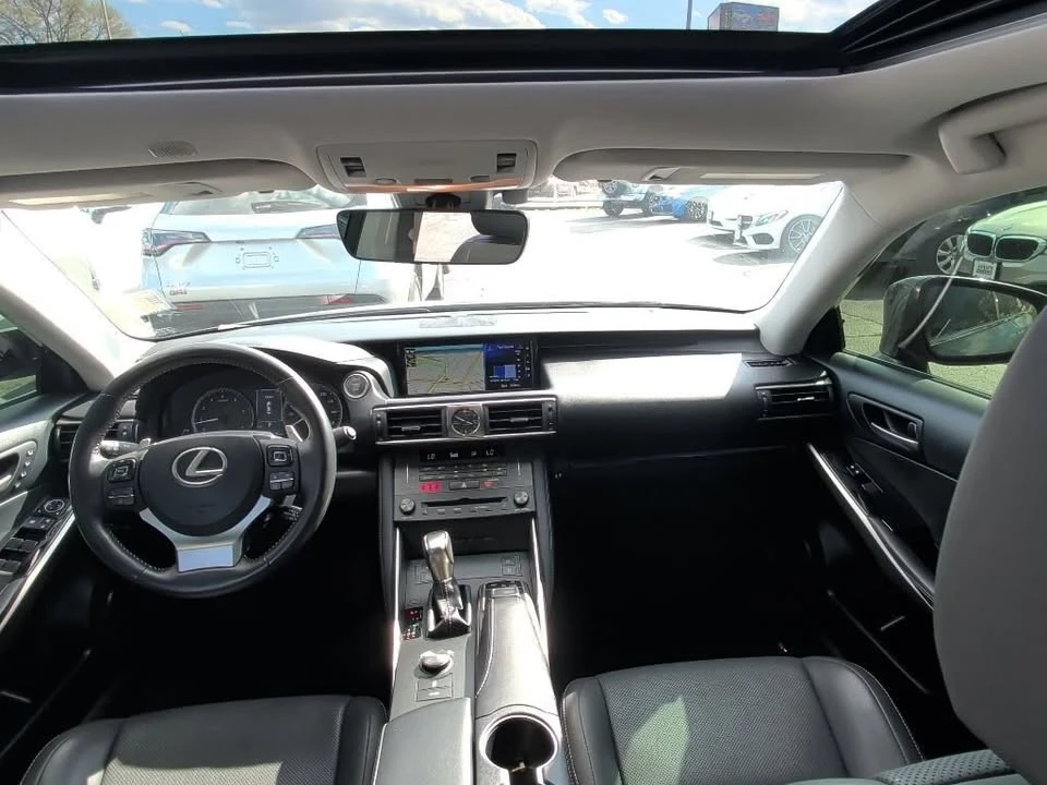 2019 Lexus IS 3rd Gen - Image 9 of 12