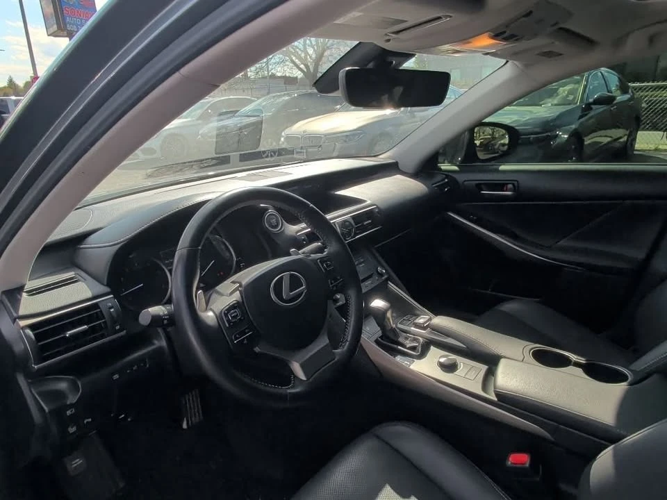 2019 Lexus IS 3rd Gen - Image 7 of 12