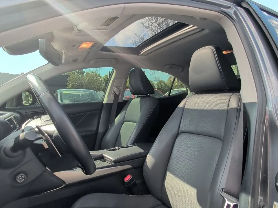 2019 Lexus IS 3rd Gen - Image 8 of 12