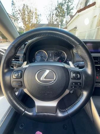 2019 Lexus IS 3rd Gen - Image 12 of 20