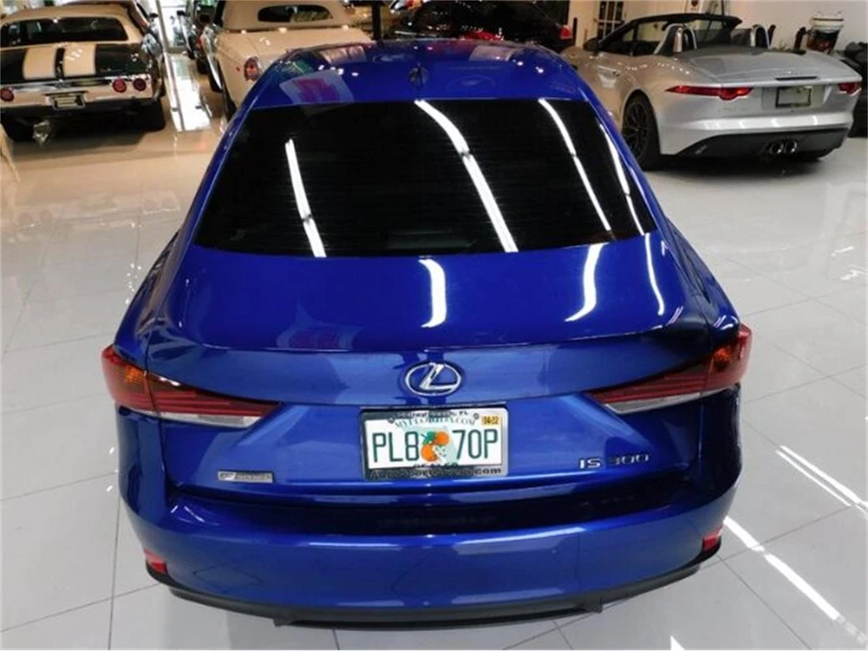 2019 Lexus IS 3rd Gen - Image 8 of 22