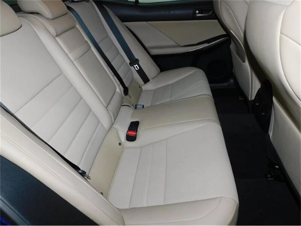 2019 Lexus IS 3rd Gen - Image 16 of 22