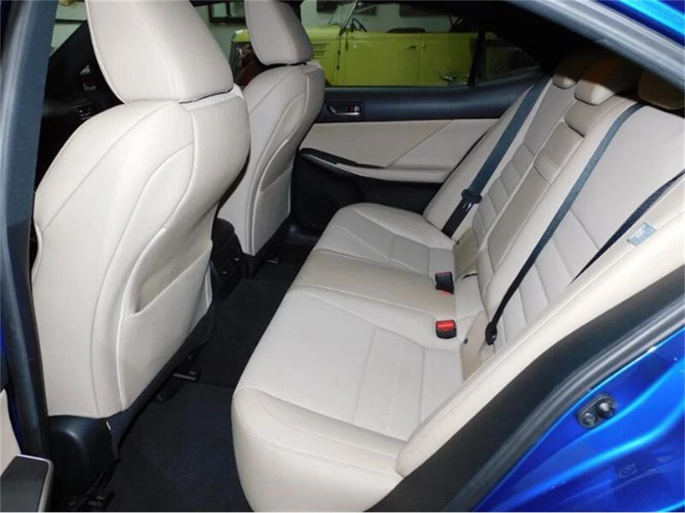 2019 Lexus IS 3rd Gen - Image 15 of 22