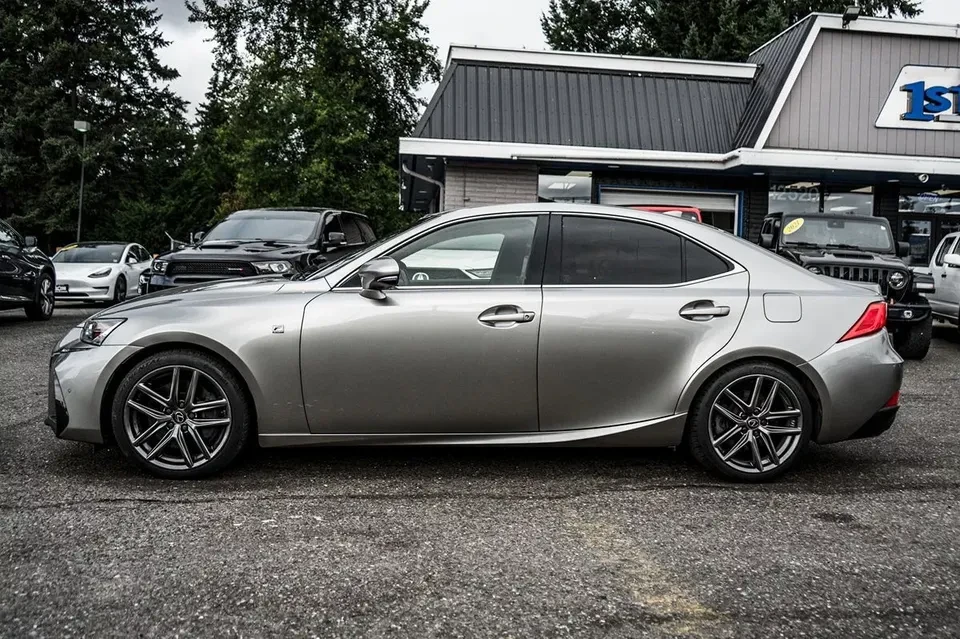 2019 Lexus IS 3rd Gen - Image 3 of 4