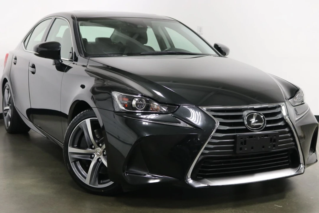 2019 Lexus IS 3rd Gen - Image 2 of 12