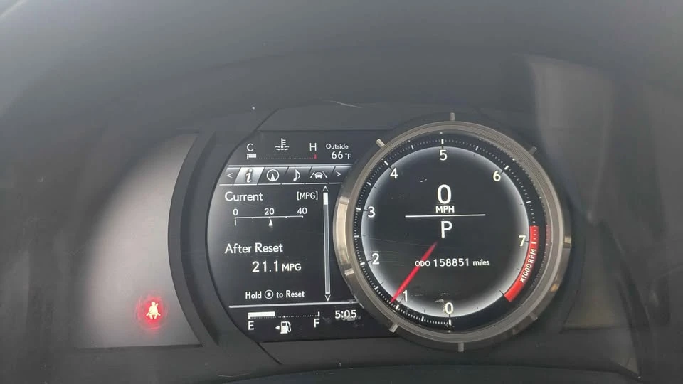 2019 Lexus IS 3rd Gen - Image 10 of 13
